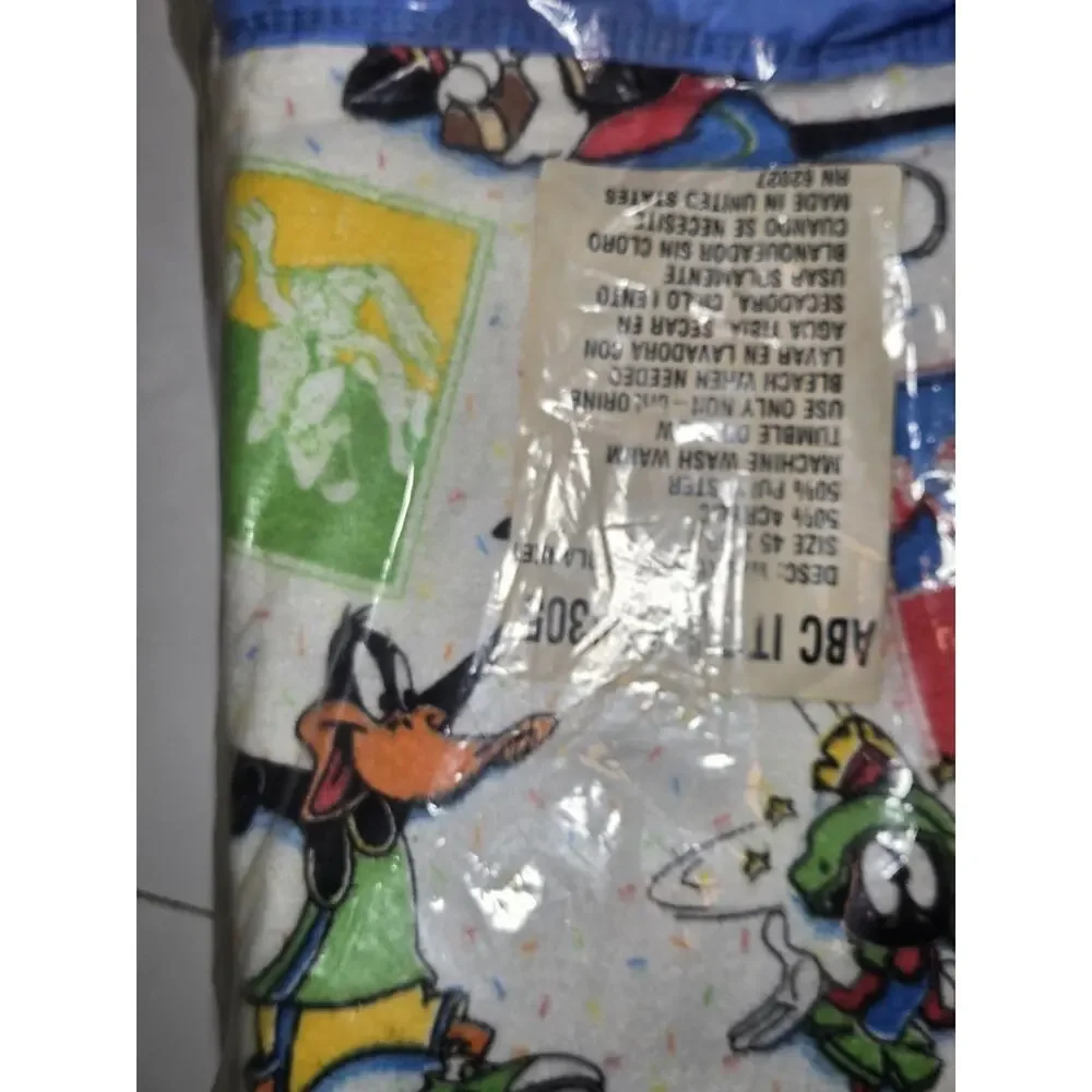 Vintage Wacky Sports Blanket Looney Tunes Blanket 45x60 New Old Stock